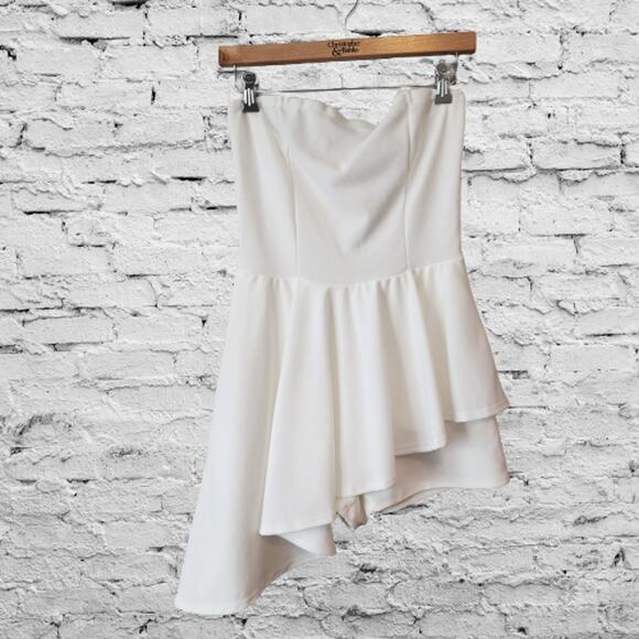 Fashion Nova Strapless Ivory Romper Dress Medium NWT - Picture 1 of 7